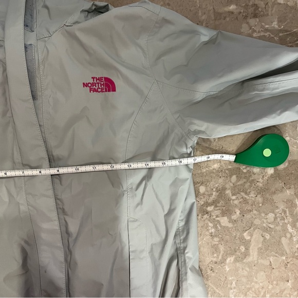 The north face silver color spring jacket size small - Picture 14 of 16